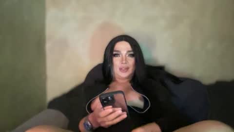 Snapshot of kardeyfynes chatting on December 19, 2024, 12:45 pm MARIA online show from December 19, 2024, 12:45 pm