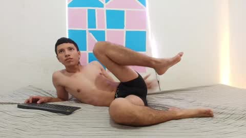 Snapshot of karelin_and_jack chatting on October 16, 2025, 1:23 pm      online show from October 16, 2025, 1:23 pm