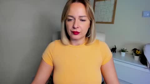 Karenenergy online show from December 4, 2025, 6:34 am