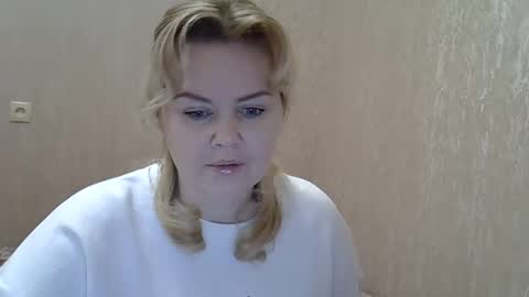 karennelsonx online show from February 2, 2025, 4:11 pm