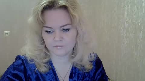 karennelsonx online show from February 14, 2025, 9:45 am