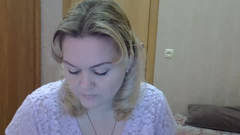 karennelsonx online show from March 10, 2025, 9:21 am