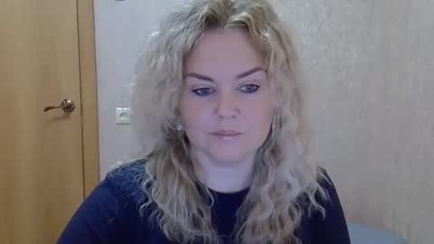 karennelsonx online show from October 4, 2025, 1:09 pm