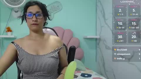 Snapshot of karime_sexygirl chatting on February 2, 2025, 10:06 pm Karime online show from February 2, 2025, 10:06 pm