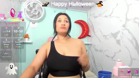 Snapshot of karime_sexygirl chatting on November 4, 2025, 12:04 pm Karime online show from November 4, 2025, 12:04 pm