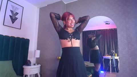Snapshot of karin_ks chatting on February 13, 2025, 3:07 am Karina online show from February 13, 2025, 3:07 am