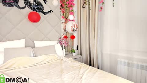 karina_broks online show from November 18, 2025, 11:58 am