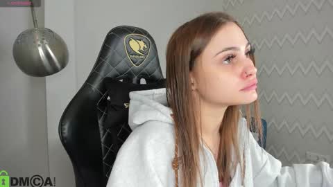 karina_broks online show from December 2, 2025, 9:25 am