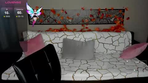 karina online show from November 9, 2025, 1:48 am