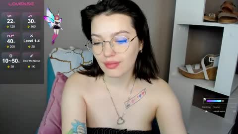 karina online show from November 21, 2025, 2:21 am