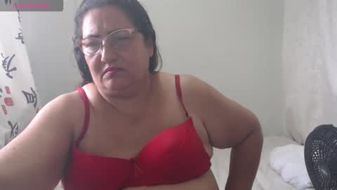 Karina online show from November 28, 2025, 7:27 pm