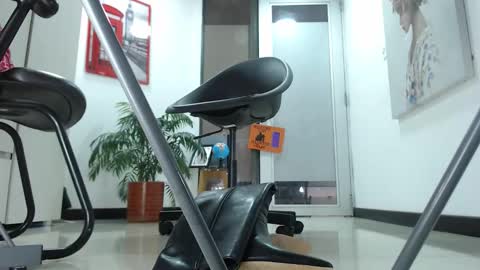 Snapshot of karinbellee chatting on October 27, 2025, 11:36 am Karin online show from October 27, 2025, 11:36 am