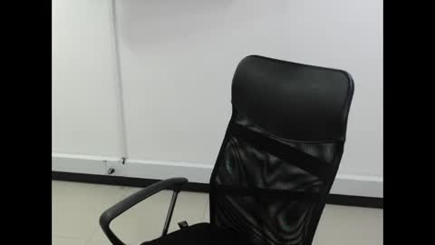 karla_cg online show from February 22, 2025, 10:52 pm