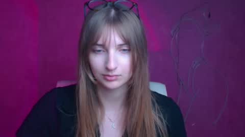 Snapshot of karla_flower chatting on September 15, 2025, 5:07 am Karla online show from September 15, 2025, 5:07 am