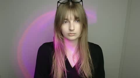 Snapshot of karla_flower chatting on September 20, 2025, 11:00 am Karla online show from September 20, 2025, 11:00 am