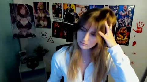 Snapshot of karla_flower chatting on November 1, 2025, 1:35 pm Karla online show from November 1, 2025, 1:35 pm