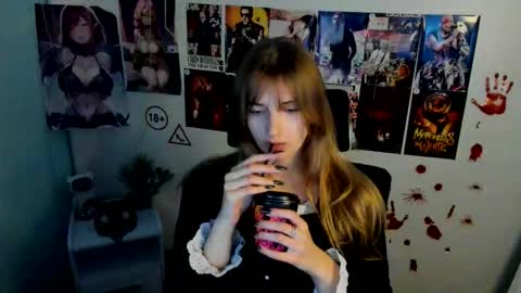 Snapshot of karla_flower chatting on November 2, 2025, 1:13 pm Karla online show from November 2, 2025, 1:13 pm