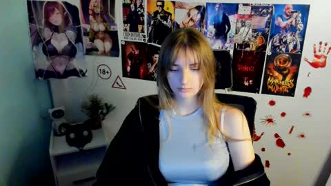 Snapshot of karla_flower chatting on November 4, 2025, 1:32 pm Karla online show from November 4, 2025, 1:32 pm