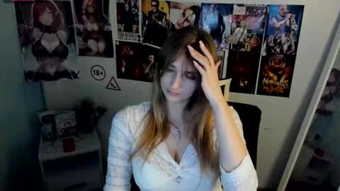 Snapshot of karla_flower chatting on November 11, 2025, 1:55 pm Karla online show from November 11, 2025, 1:55 pm