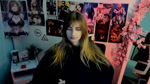 Snapshot of karla_flower chatting on November 20, 2025, 7:30 am Karla online show from November 20, 2025, 7:30 am