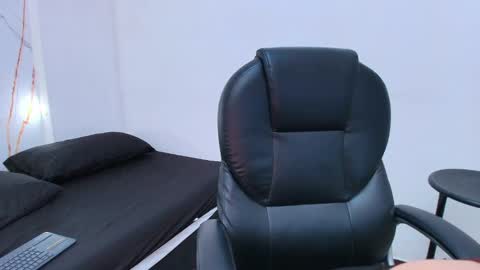 Snapshot of karla_hilton1 chatting on November 12, 2025, 2:06 pm karla_hilton1 online show from November 12, 2025, 2:06 pm