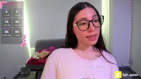 Snapshot of karla_honey_ chatting on December 1, 2025, 8:47 pm Karla online show from December 1, 2025, 8:47 pm