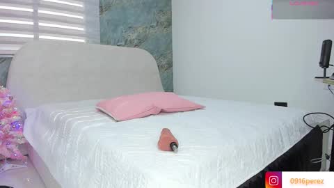 Snapshot of karla_wonderful chatting on November 22, 2025, 7:13 pm karolina online show from November 22, 2025, 7:13 pm