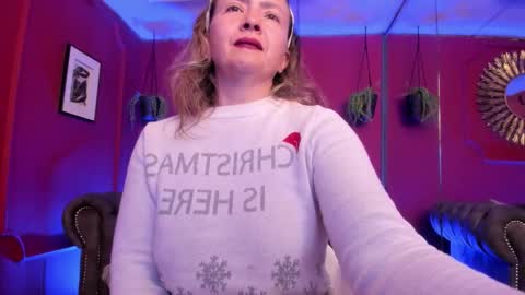 Snapshot of karlaa_evanss chatting on November 14, 2025, 3:16 am carla online show from November 14, 2025, 3:16 am