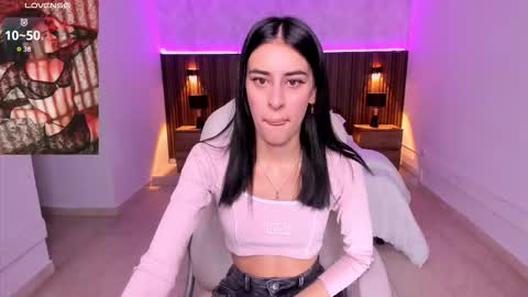 Snapshot of karlaa_james chatting on November 10, 2025, 10:58 am Karlaa online show from November 10, 2025, 10:58 am