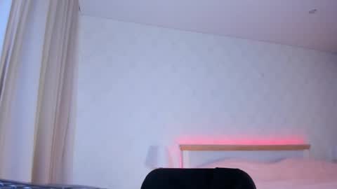 karli_grei online show from December 5, 2024, 5:17 pm