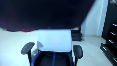 karly. online show from September 10, 2025, 2:22 am