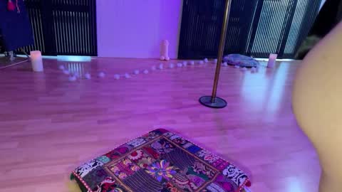 Snapshot of karmarosexx chatting on December 25, 2024, 9:56 am KarmaRosexx online show from December 25, 2024, 9:56 am