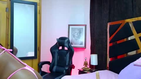 karol online show from March 9, 2025, 7:01 am