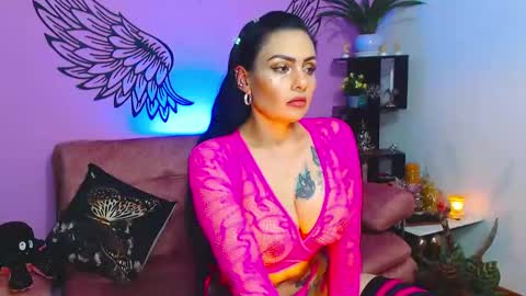 Karol Kenedy online show from March 3, 2025, 6:26 am