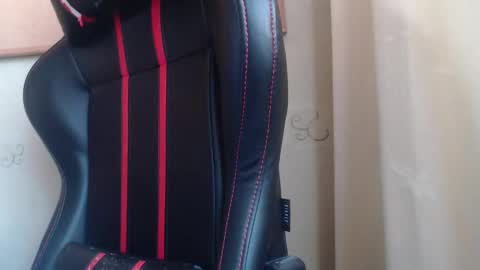 Karol  online show from February 17, 2025, 1:32 pm