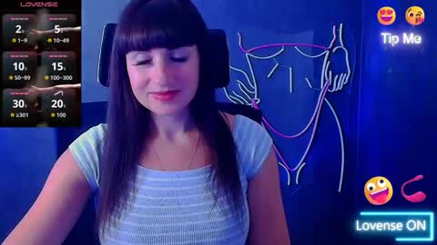 Caroline online show from September 15, 2025, 5:18 am