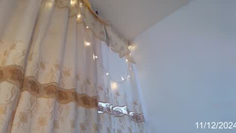 Snapshot of karoline_marin chatting on December 11, 2024, 10:58 am Karoline online show from December 11, 2024, 10:58 am