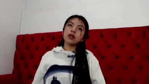 Snapshot of karolineburnx chatting on January 13, 2025, 9:30 am Isa online show from January 13, 2025, 9:30 am