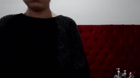 Snapshot of karolineburnx chatting on January 14, 2025, 11:20 am Isa online show from January 14, 2025, 11:20 am