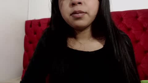 Snapshot of karolineburnx chatting on February 25, 2025, 5:08 am Isa online show from February 25, 2025, 5:08 am