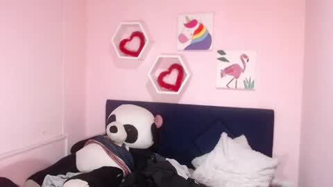 Snapshot of karolineburnx chatting on February 27, 2025, 8:31 pm Isa online show from February 27, 2025, 8:31 pm