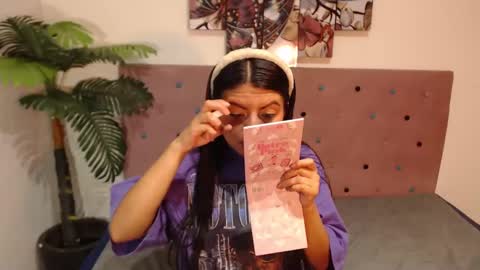 Snapshot of karolineburnx chatting on March 4, 2025, 6:47 am Isa online show from March 4, 2025, 6:47 am