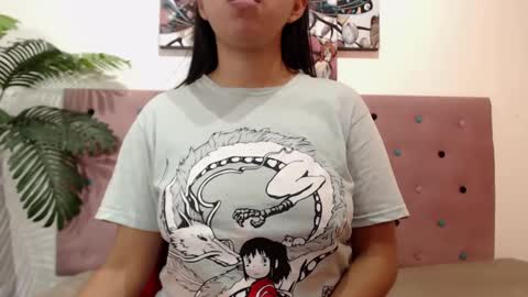 Snapshot of karolineburnx chatting on March 6, 2025, 2:51 pm Isa online show from March 6, 2025, 2:51 pm