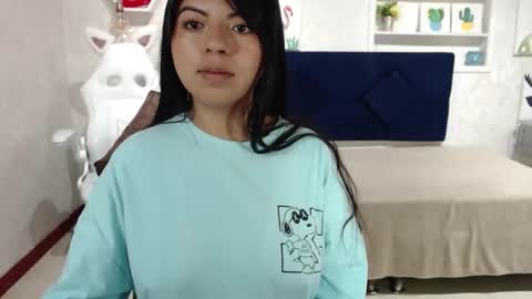 Snapshot of karolineburnx chatting on September 18, 2025, 4:25 am Isa online show from September 18, 2025, 4:25 am