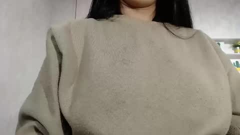 Snapshot of karolineburnx chatting on September 27, 2025, 9:42 pm Isa online show from September 27, 2025, 9:42 pm