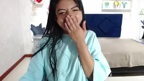 Snapshot of karolineburnx chatting on October 4, 2025, 4:32 am Isa online show from October 4, 2025, 4:32 am