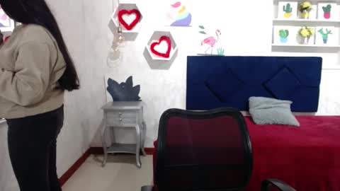 Snapshot of karolineburnx chatting on October 24, 2025, 5:26 am Isa online show from October 24, 2025, 5:26 am