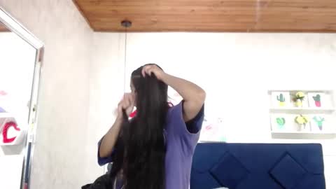 Snapshot of karolineburnx chatting on November 12, 2025, 4:24 am Isa online show from November 12, 2025, 4:24 am