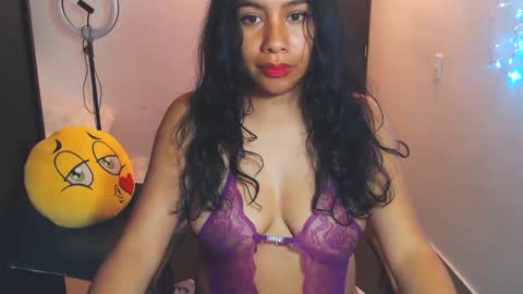 Snapshot of karolinecute chatting on March 9, 2025, 3:32 am karolinecute online show from March 9, 2025, 3:32 am