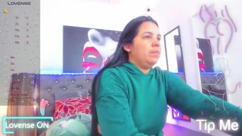  Kasandra  online show from September 28, 2025, 11:43 pm